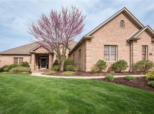8612 Mackenzie Ave NW, North Canton, OH 44720
