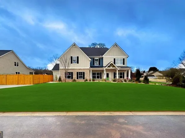 1401 Stephens View Dr, Loganville, GA 30052