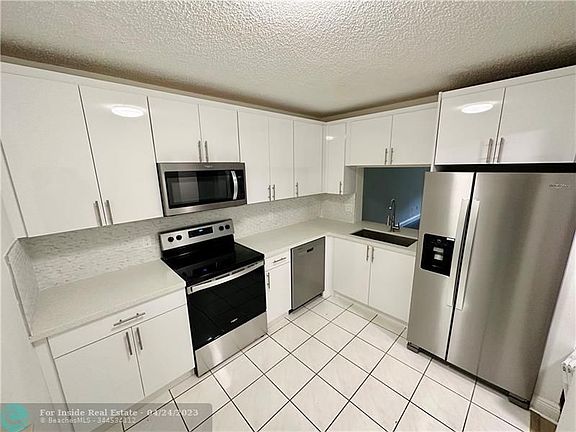 2nd image of 2900 NW 42nd Ave #102