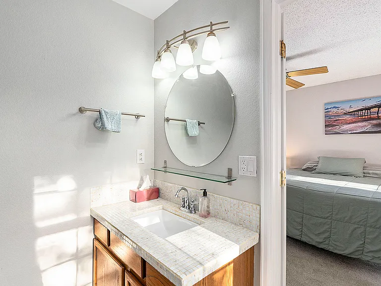 2182 S Ventura St — Photo 10