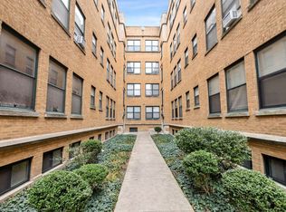 7205 S Yates Blvd #1B, Chicago, IL 60649