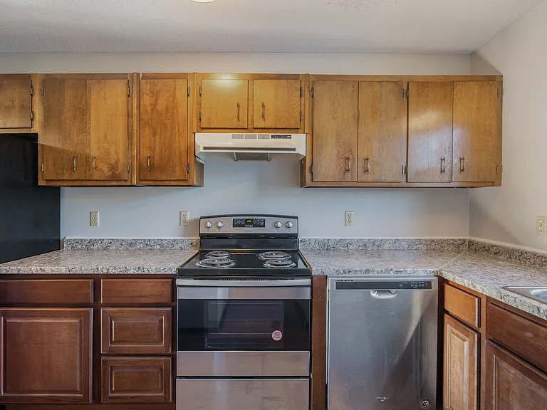 354 Indian Hills Cir — Photo 4