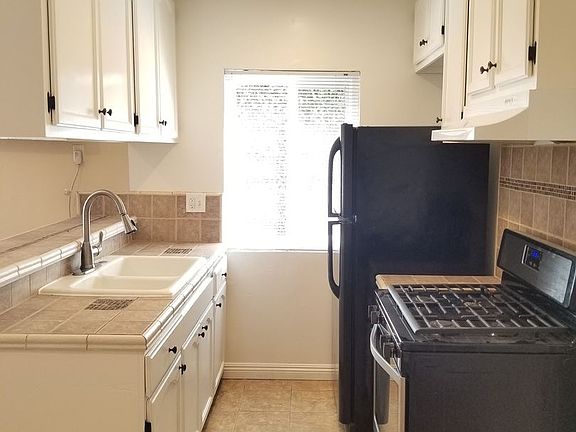 5th image of 1334 N Las Palmas Ave APT 203
