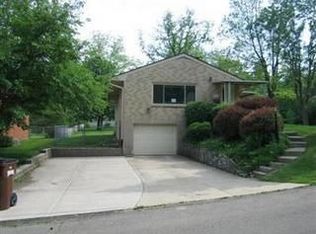 232 Park End Dr, Dayton, OH 45415