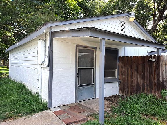 4th image of 1272 Pecan St