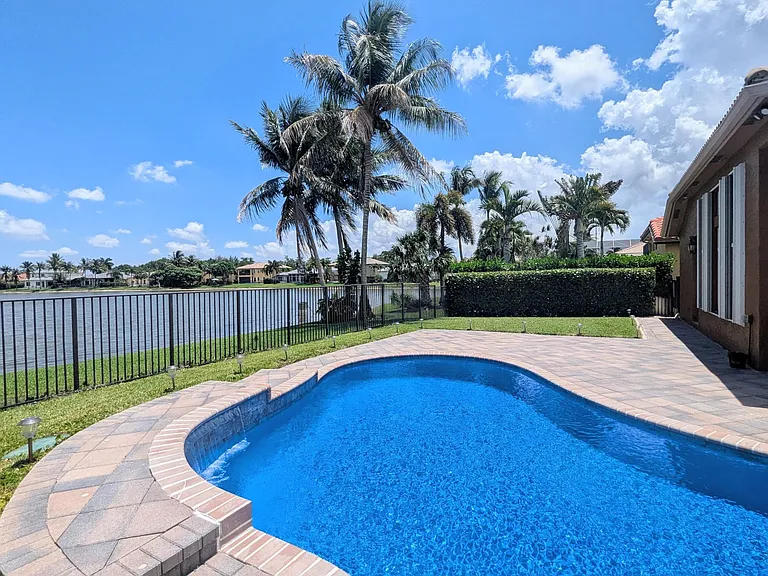 10640 Oak Meadow Ln — Photo 14