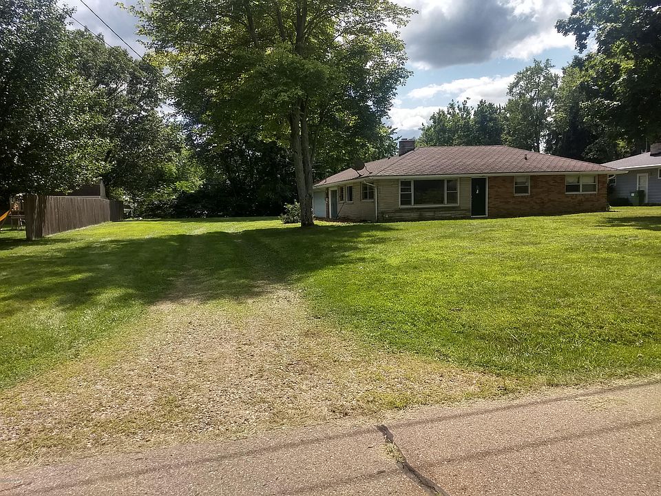 1st image of 113 Pepperidge Ln
