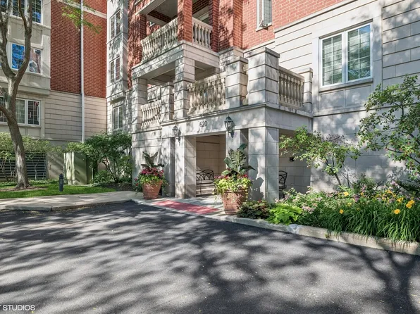 620 Homewood Ave APT 202, Highland Park, IL 60035