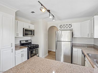 2700 N Rainbow Blvd APT 2136, Las Vegas, NV 89108, photo 3
