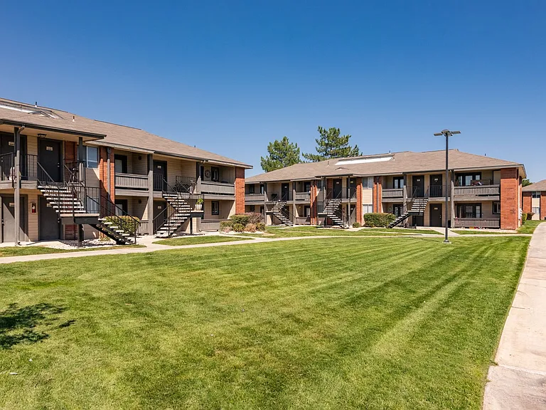 Eight20 Apartments — Photo 29