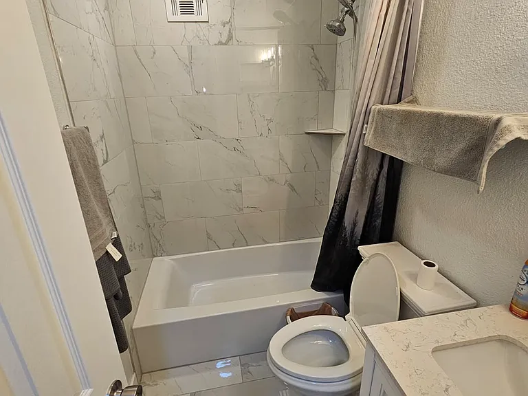 214 S Harris St #302 — Photo 6