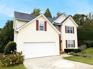 963 Sugar Landing Cir, Buford, GA 30518