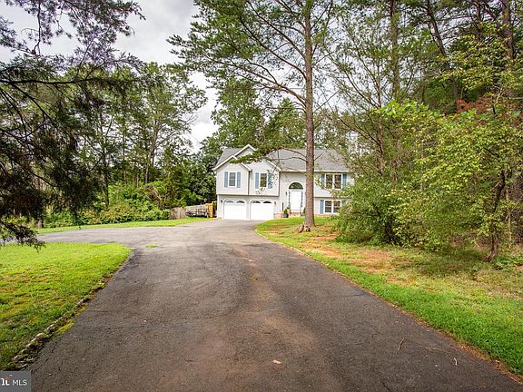 2nd image of 440 Sanford Dr