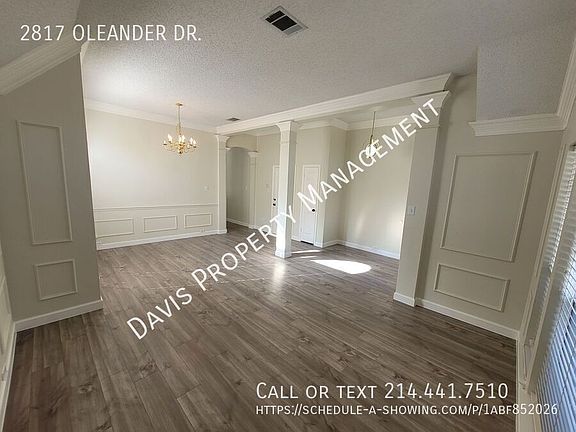 3rd image of 2817 Oleander Dr