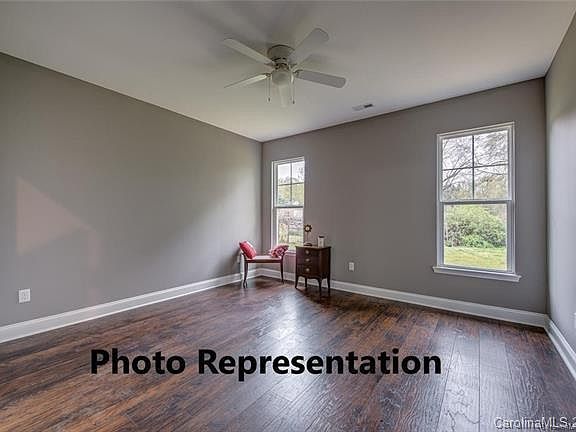 2nd image of 830 W Carolina Ave