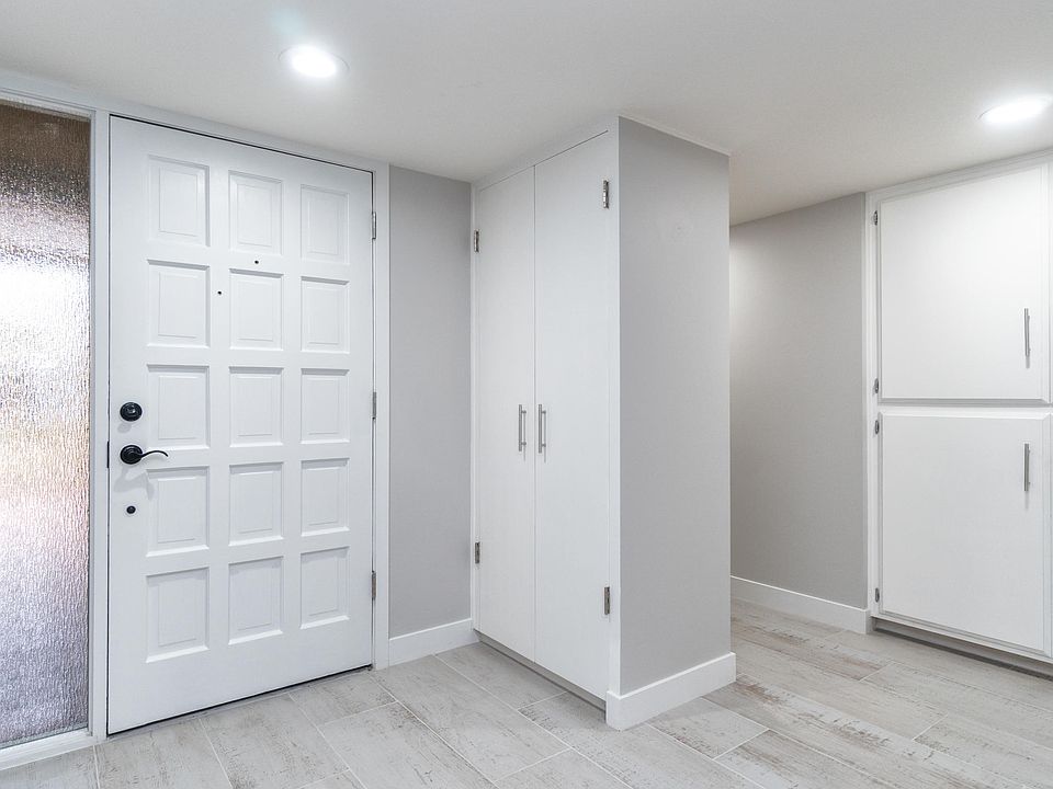 1st image of 6214 E Avalon Dr