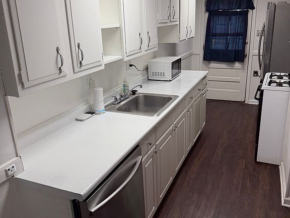 5th image of 217 W Edgevale Rd