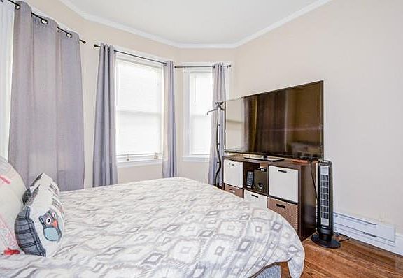 4th image of 72 Campbell Ave APT 6