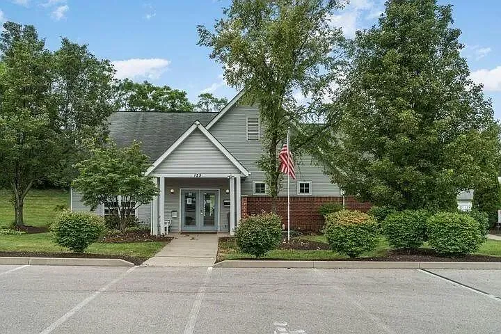 145 Barren River Dr APT 1 photo 1