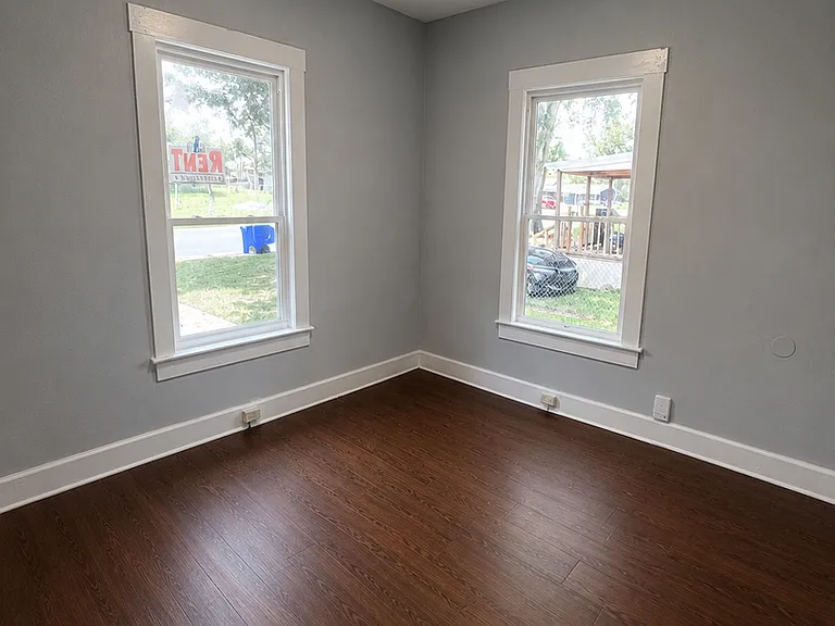 1618 Wayman St — Photo 9