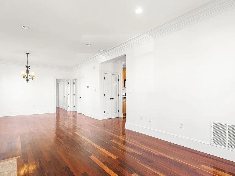 21 Cawfield St #1 — Photo 12