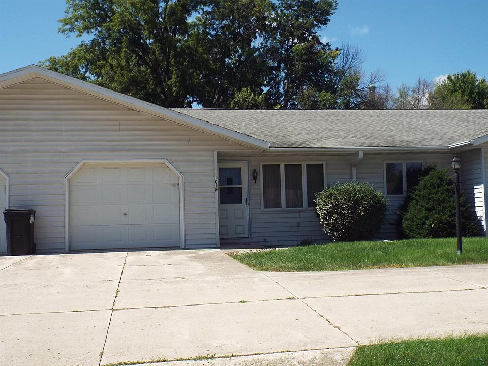1st image of 1018 5th Ave #2