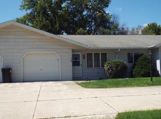 1018 5th Ave #2, Sheldon, IA 51201