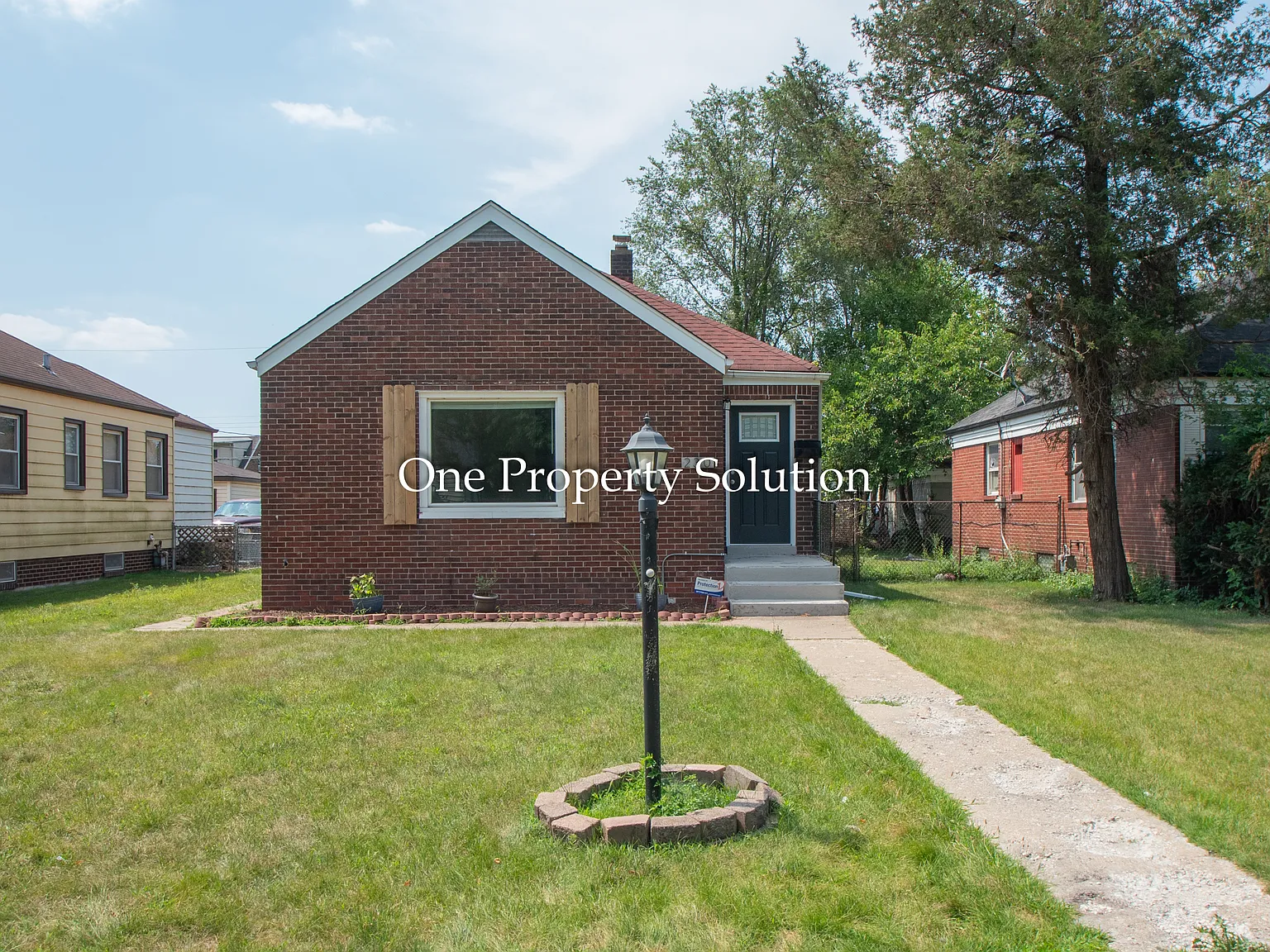 3 bed, 1.5 bath, 1500 sqft, $1,450 — Photo 2