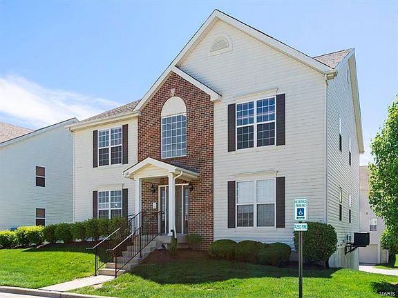 3rd image of 720 Harbor Woods Dr Unit A