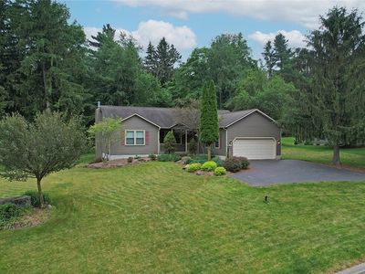 101 Topaz Trl, Syracuse, NY, 13219