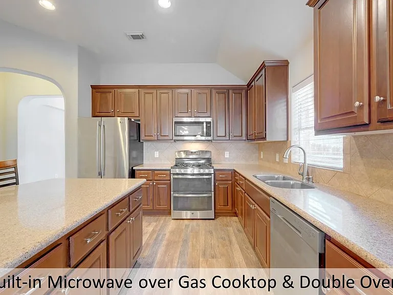 2605 Salorn Way — Photo 13