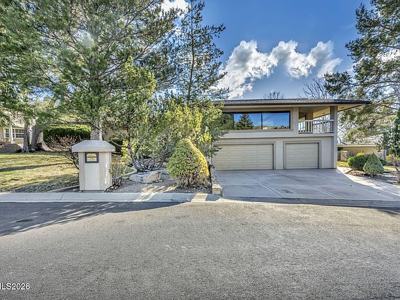 2nd image of 2570 Spinnaker Dr