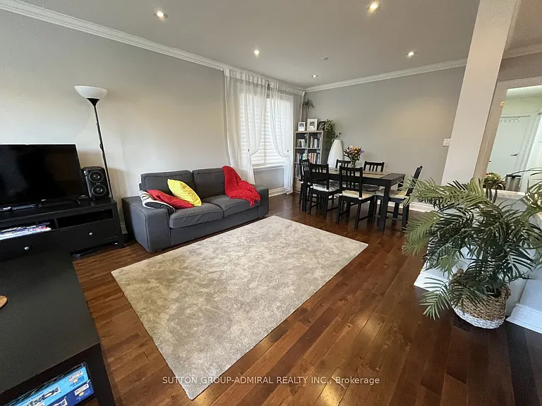 81 Searle Ave — Photo 9