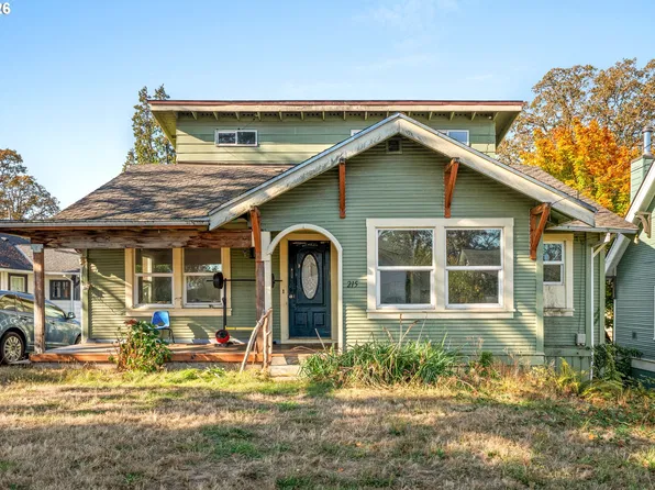 215 N 2nd St, Saint Helens, OR 97051