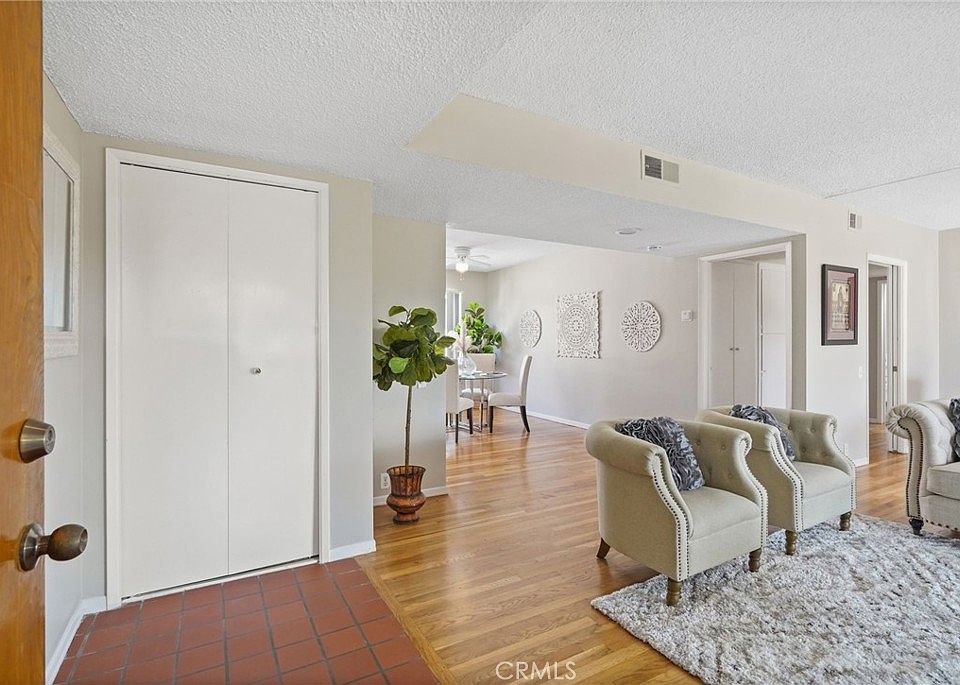 1st image of 3200 S Sepulveda Blvd Unit E4