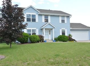 416 S Sherman St, Eagle, WI 53119