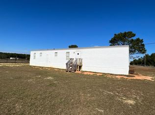 4825 Douglas Dr, Milton, FL 32583