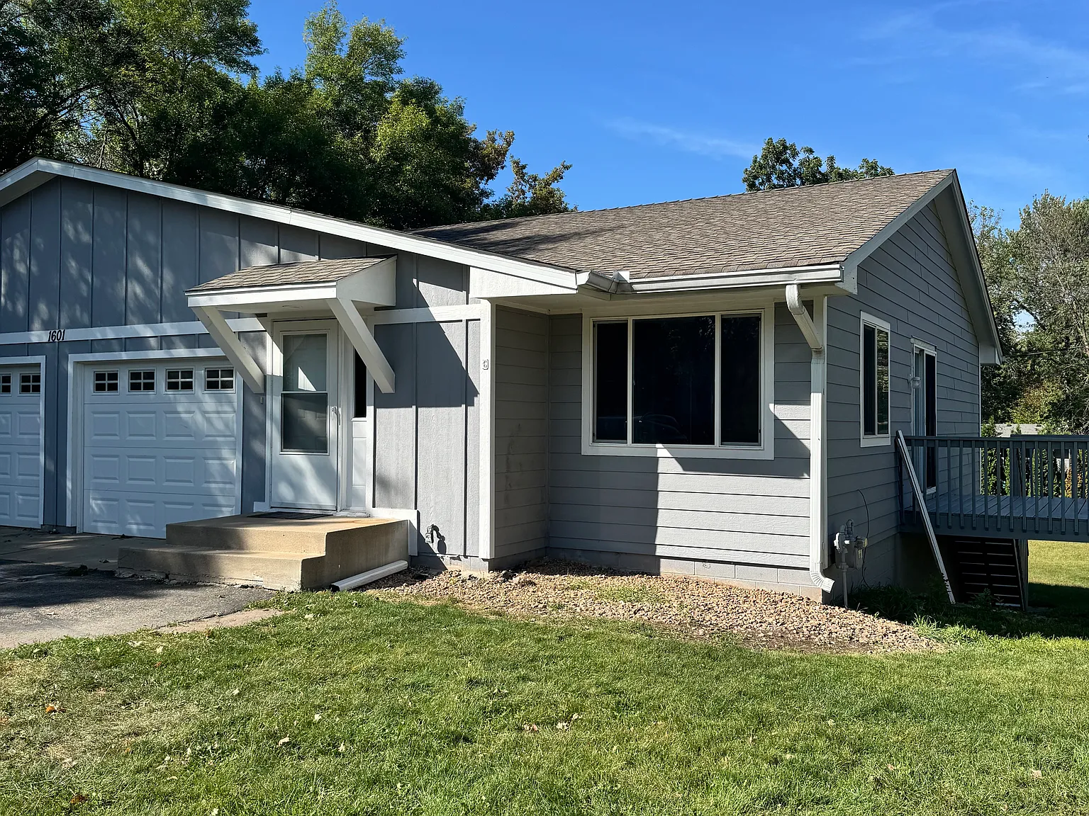 3 bed, $1,850 — Photo 1