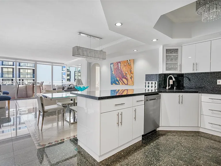 8911 Collins Ave #802 — Photo 7