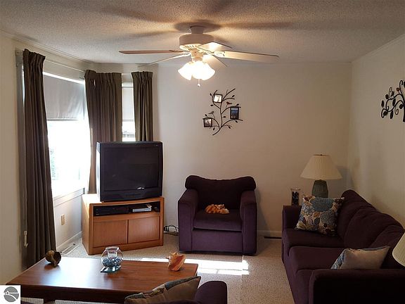 5th image of 1274 Fletcher St