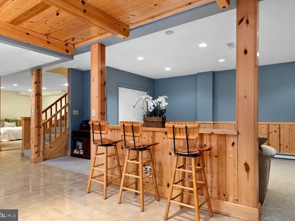 181 Four Wheel Dr, Warm Springs, VA 24484