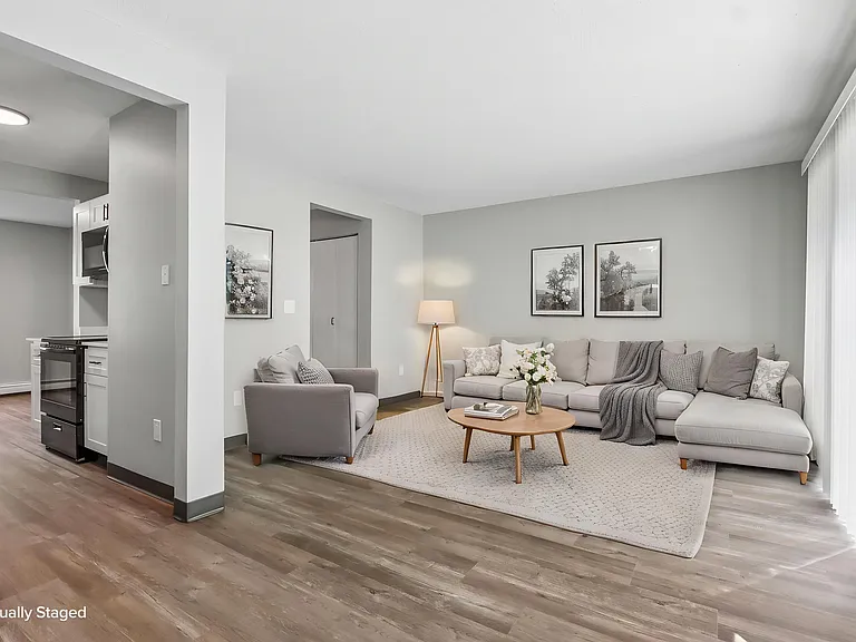 Eastgate Apartments — Photo 2