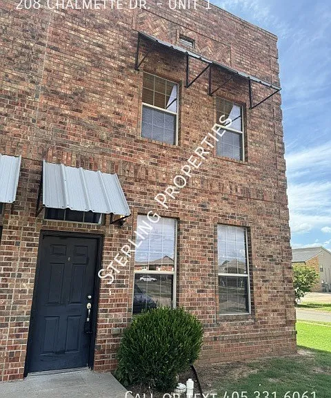 208 Chalmette Dr #1 — Photo 1