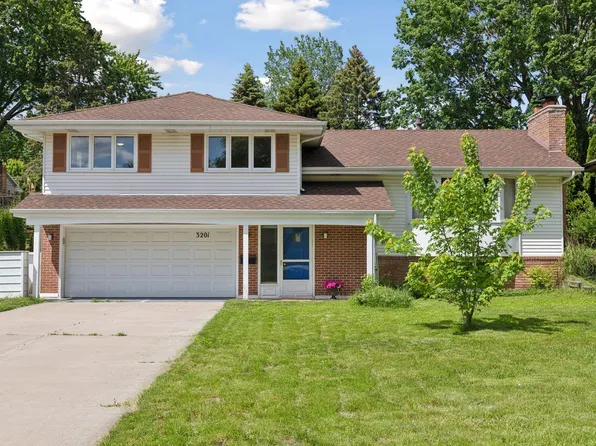 3201 31st Ave NE, Saint Anthony, MN 55418