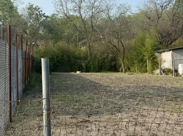 3107 Saunders Ave LOT W 8FT, San Antonio, TX 78207
