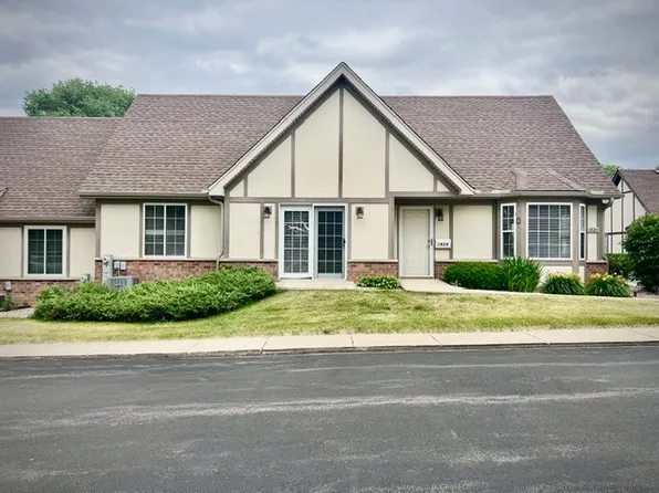 1820 Willow Circle Dr Unit 1820, Crest Hill, IL 60403