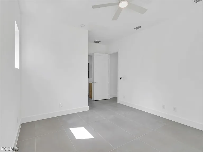 6192 Kambach St — Photo 25