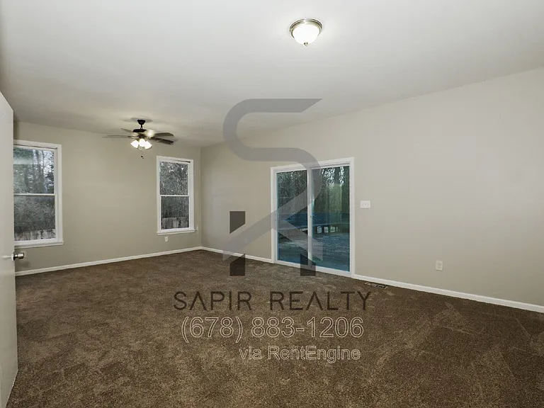 1441 Boulevard Lorraine SW — Photo 12