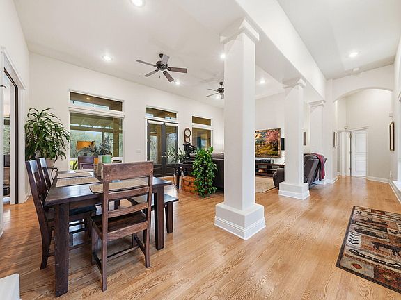 5th image of 13482 Tierra Heights Rd