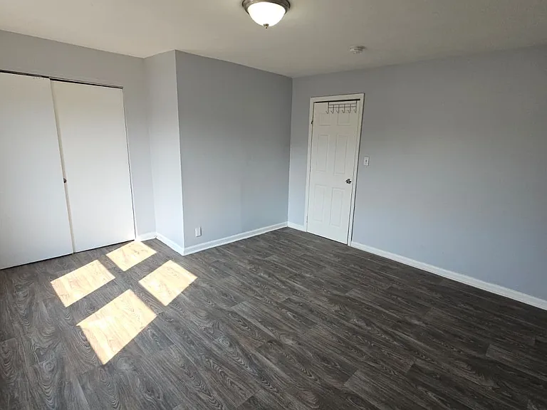 181 N 12th St #3 — Photo 23